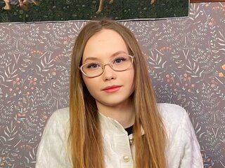 Pics shows FloraLarsson