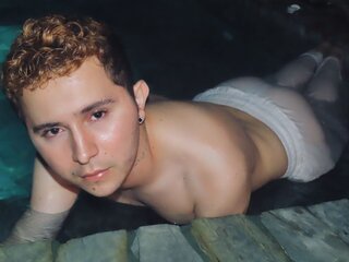 Recorded photos IzanRoss