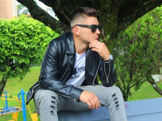 Nude pictures KevinToro